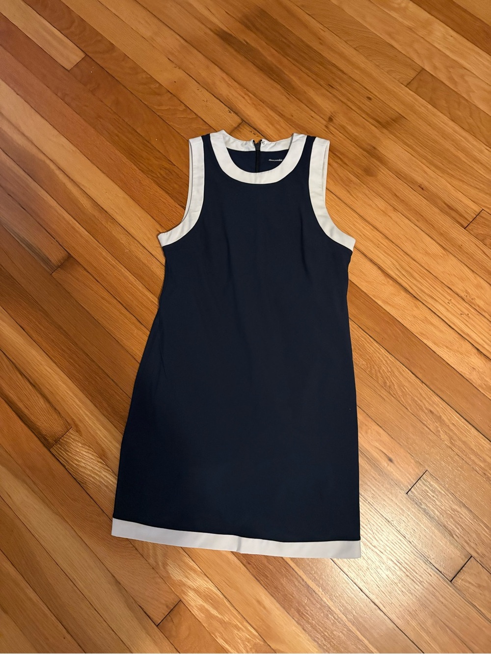 Abercrombie women’s exercise dress with built in shorts